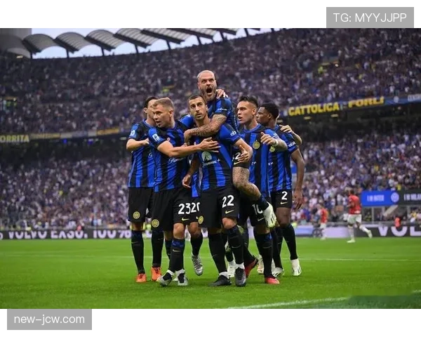 泽林斯基传球成功率96% 国米中场梳理进攻流畅