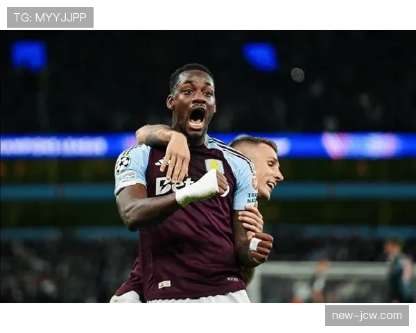 阿斯顿维拉失37球防守中规中矩,埃梅里攻守平衡面临考验 阿斯顿维拉失37球防守中规中矩,埃梅里攻守平衡面临考验